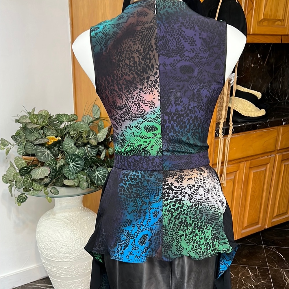 Louis Vuitton Purple Blue Graphic Wrap Blouse - Picture 7 of 16